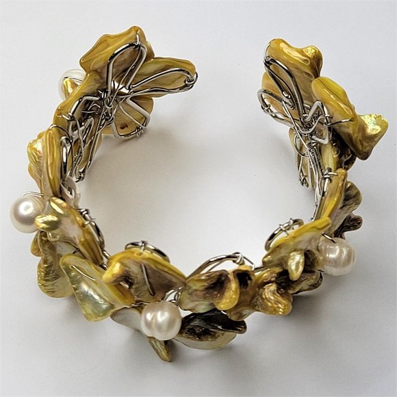Yellow Shell and Pearl Adjustable Cuff Bracelet Bangle - NEW - Picture 9 of 13